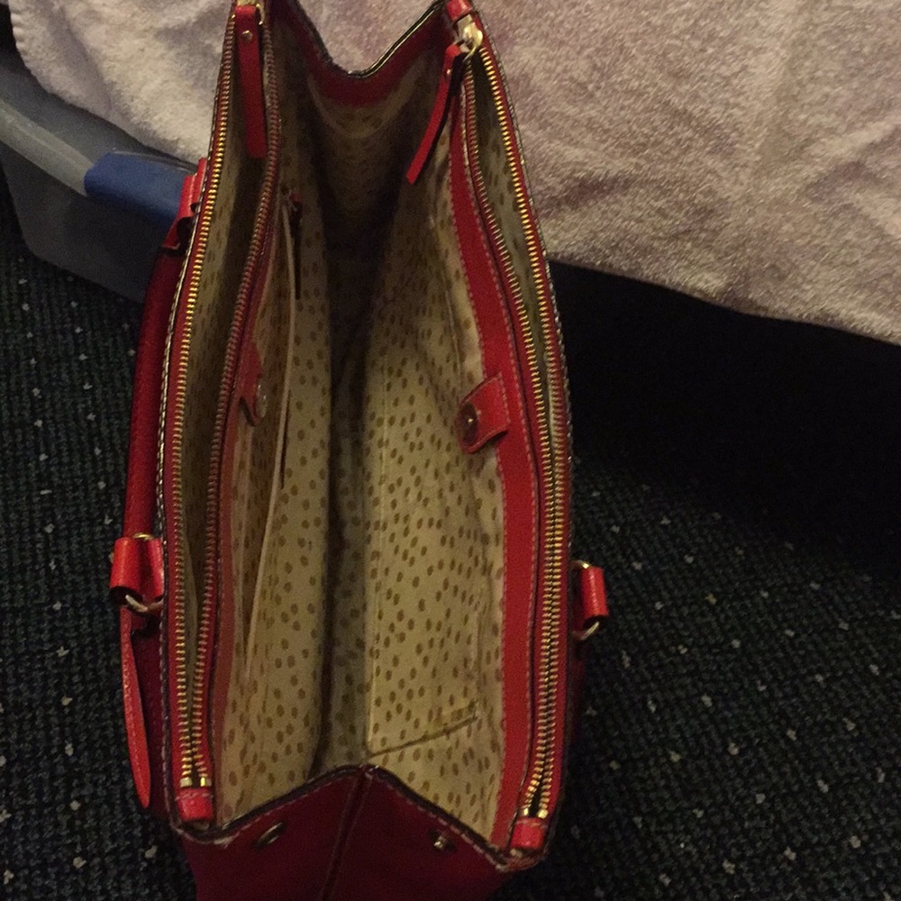 Handbag - Picture 2 of 2